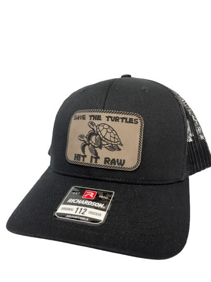 Save The Turtles Hit It Raw Hat - Funny Comedy Hat - Plastic Straws Environment - Beach Hats For Men - Fathers Day Christmas Birthday Gift For Dad Husband Son Boyfriend - Richardson 112 Trucker Hat