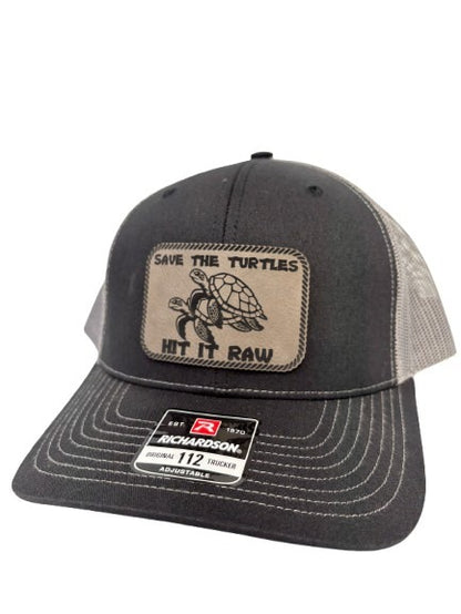 Save The Turtles Hit It Raw Hat - Funny Comedy Hat - Plastic Straws Environment - Beach Hats For Men - Fathers Day Christmas Birthday Gift For Dad Husband Son Boyfriend - Richardson 112 Trucker Hat