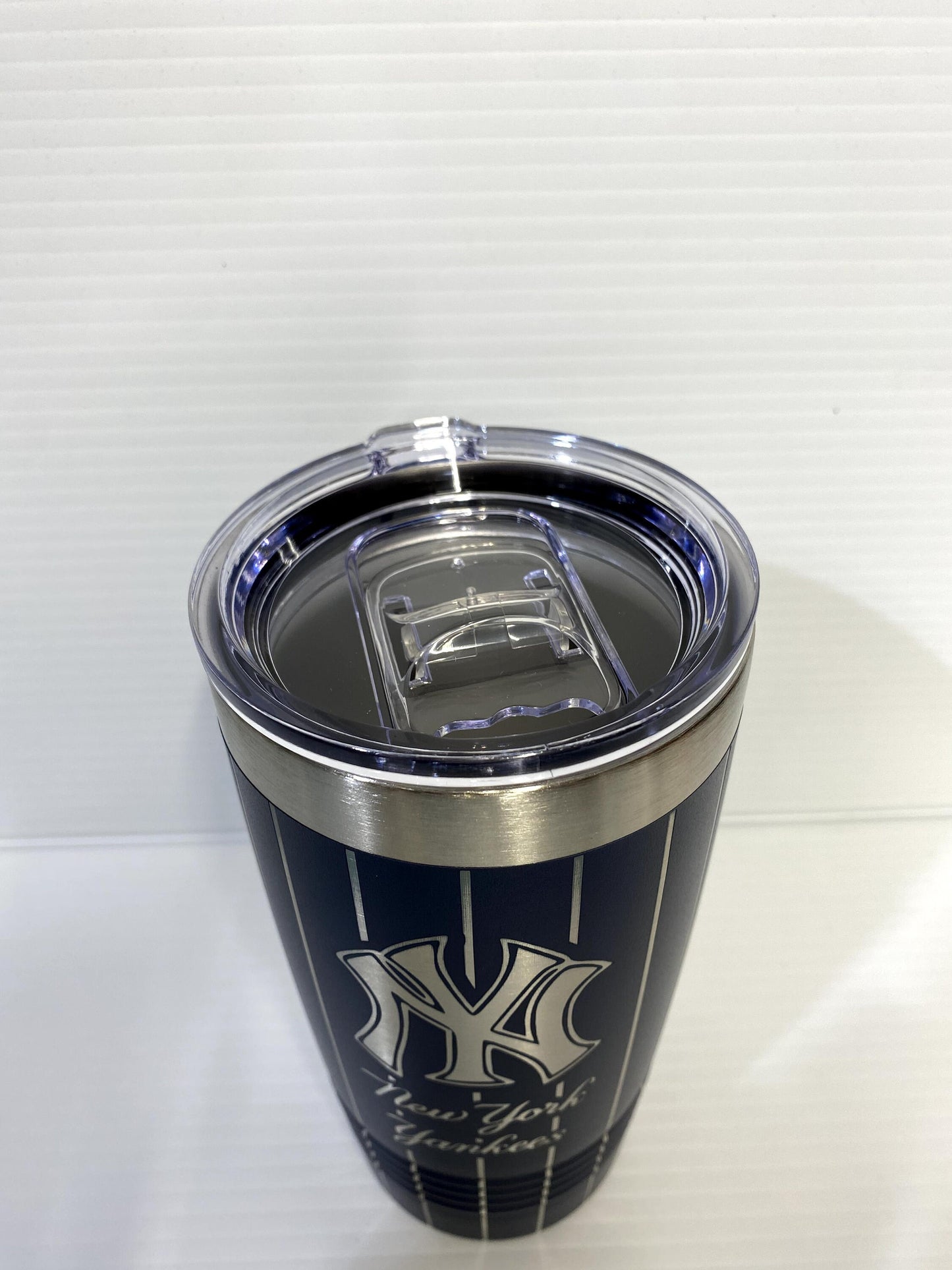 New York Yankees 20 oz Double Wall Insulated Tumbler (Double Sided)